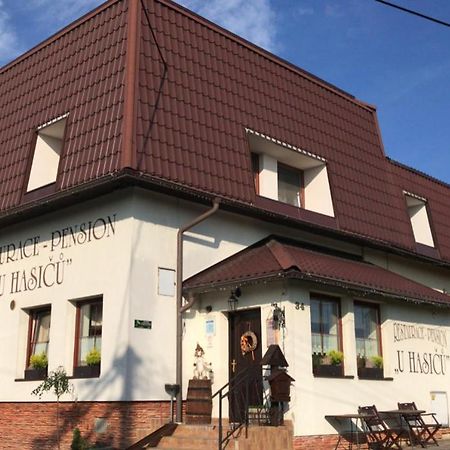 Apartman U Hasicu Klimkovice Exteriör bild